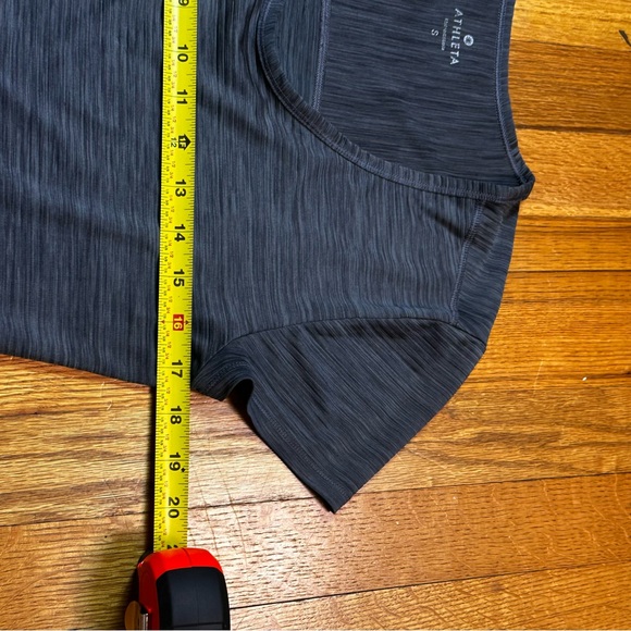 Athleta Gray Short Sleeve Tee Breezy T Shirt Womens Sz S Yoga Workout Gym Active - Picture 7 of 7